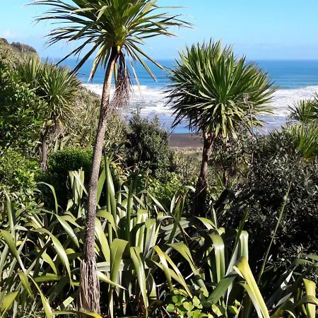 Te Henga Hideaway Villa Bethells Beach Exterior photo