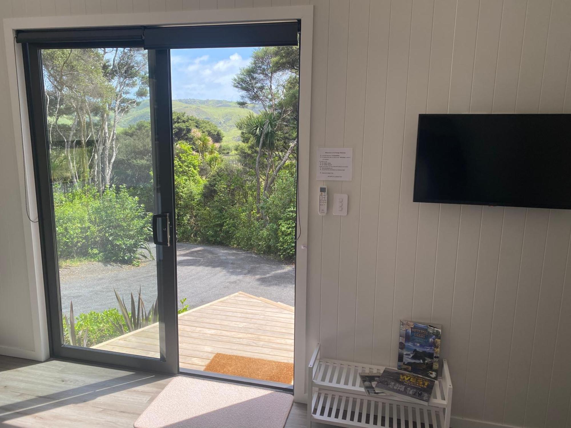 Holiday home Te Henga Hideaway Bethells Beach