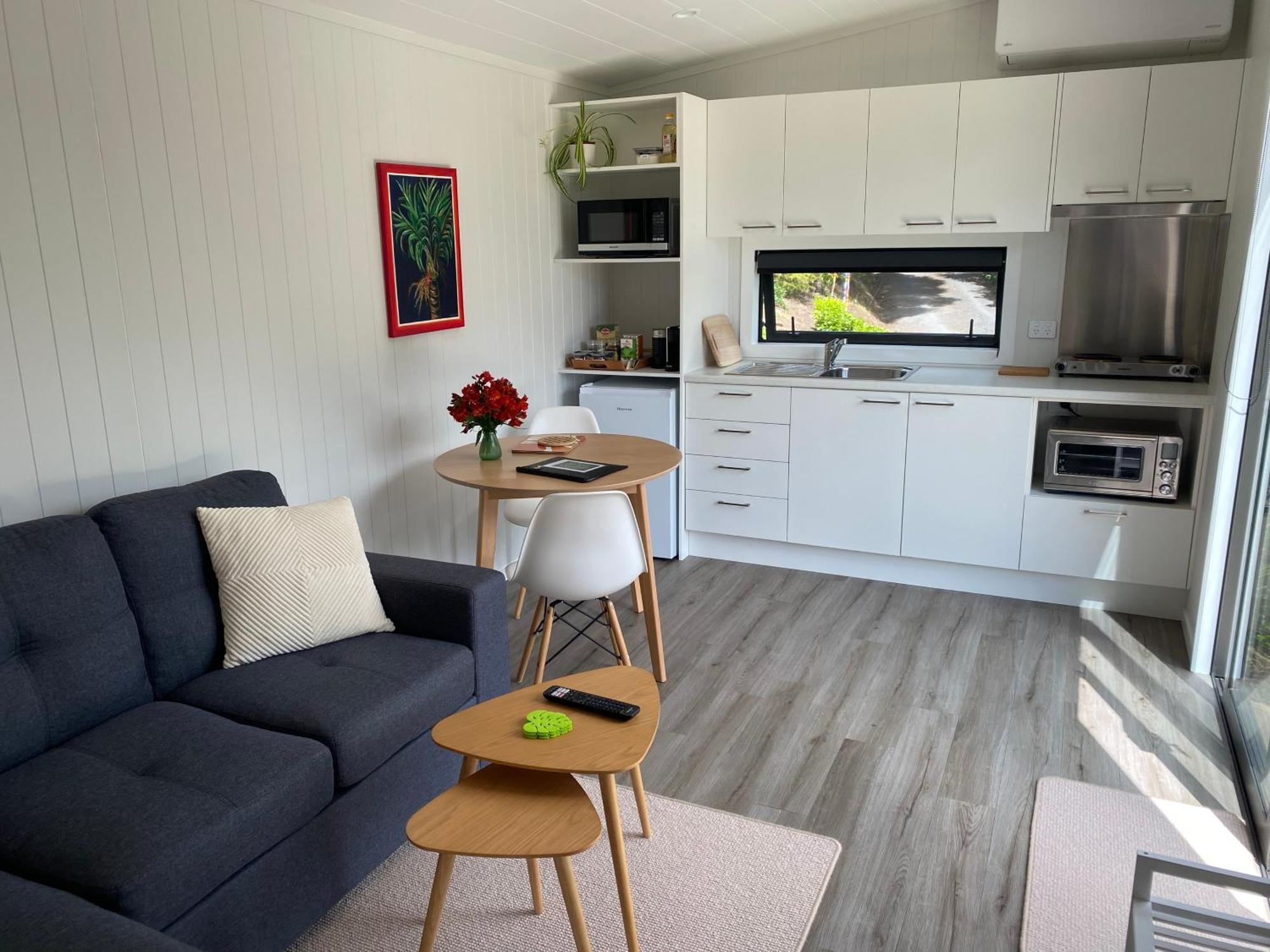 Te Henga Hideaway Holiday home *