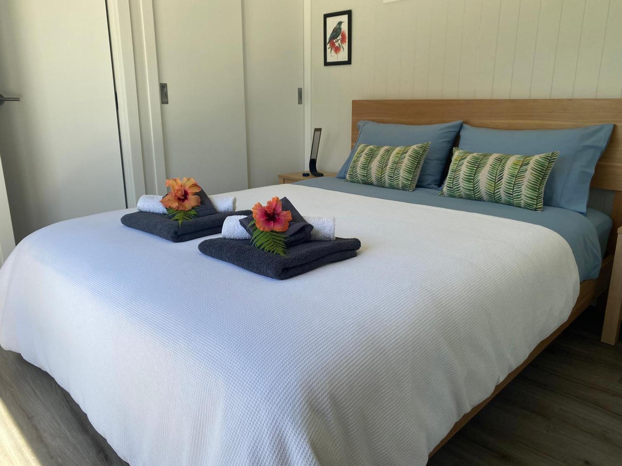 Te Henga Hideaway